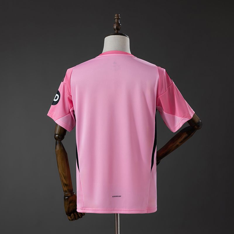 Sevilla 2025-2026 Goalkeeper Pink Fan