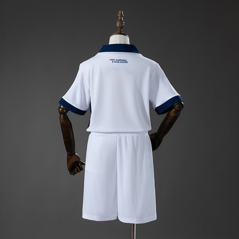 Kids Ecuador 2026 Third Away