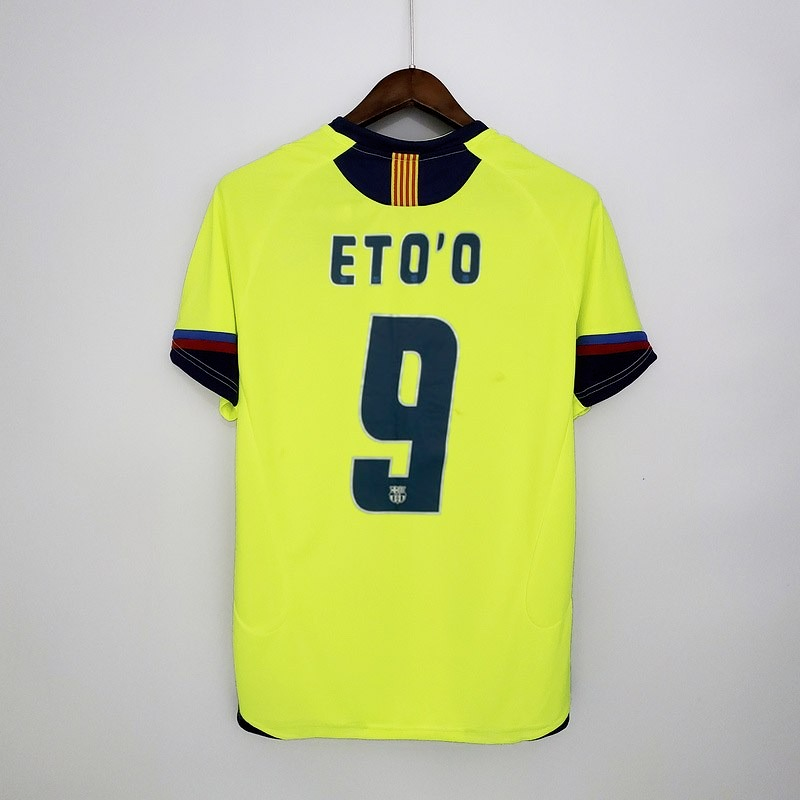 Retro Barcelona 2005-2006 Away