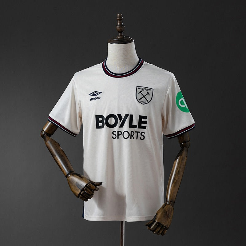 West Ham United 2025-2026 Away Fan