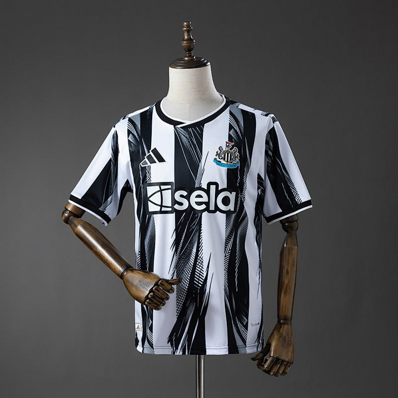 Newcastle United 2026-2027 Home Fan