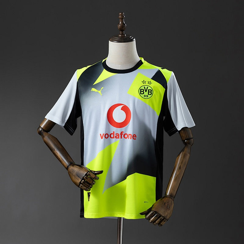 Dortmund 2025-2026 Away Fan