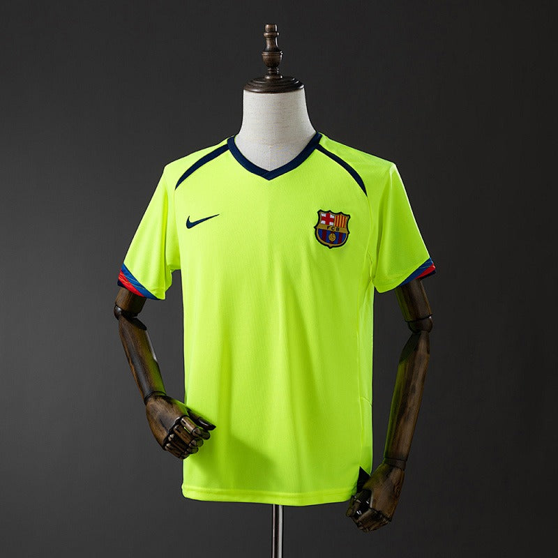 Retro Barcelona 2005-2006 Away